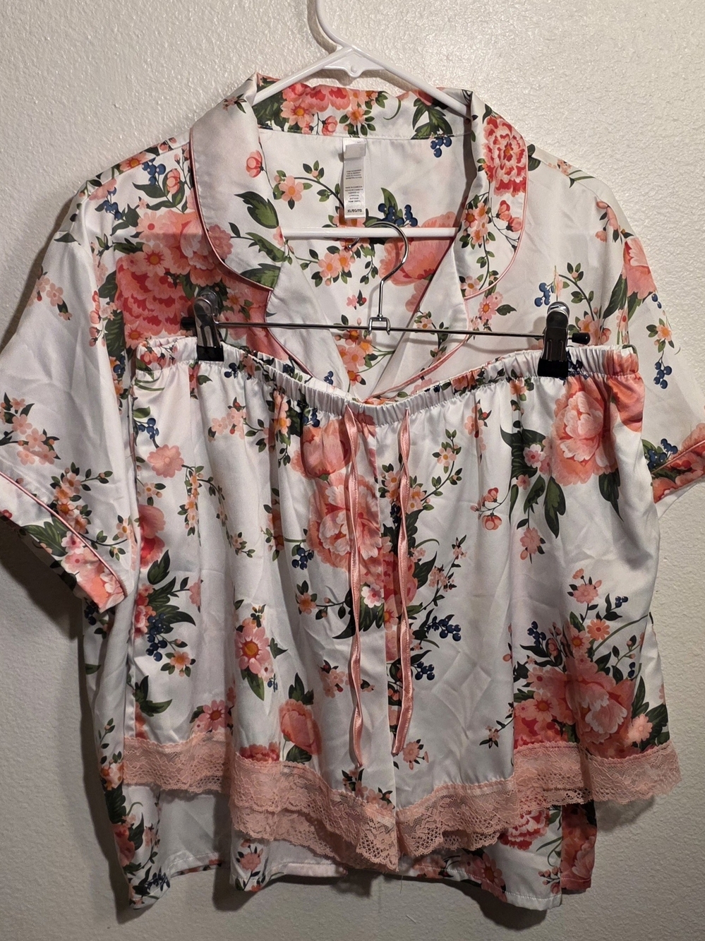 Flora Nikrooz 2 Pcs Relaxed Fit Soft Satin  Collar Pajamas XL Floral (210)